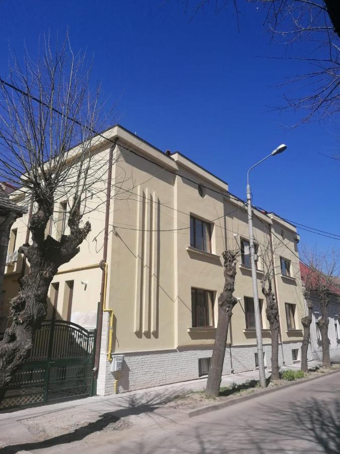 Nova Lake Apartamente 萨图马雷 外观 照片